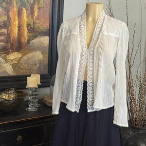 jessica's GUNNIES Lace Trimmed White Long Sleeved blouse